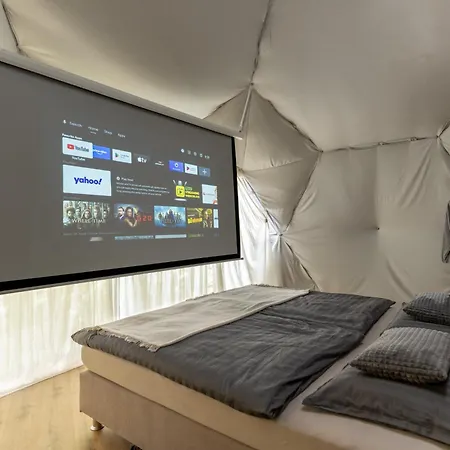 Glamping, Hot Tub & Projector By Nidumm Luxe tent